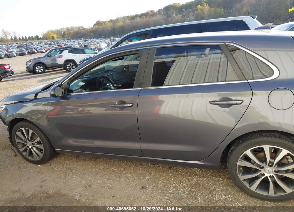 2018 HYUNDAI ELANTRA GT VIN: KMHH35LE2JU029990