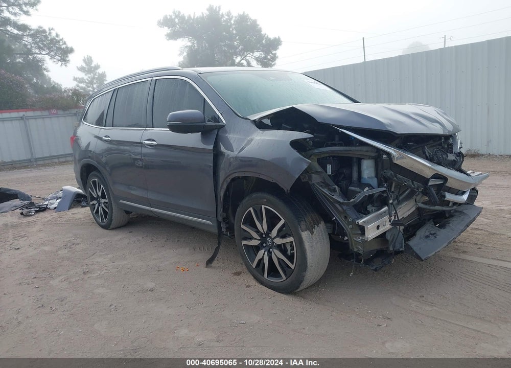 2022 HONDA PILOT 2WD TOURING 7 PASSENGER VIN: 5FNYF5H69NB000546
