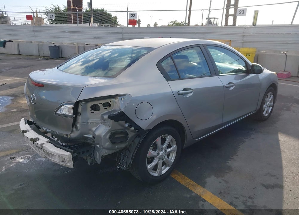 2010 MAZDA 3 I TOURING VIN: JM1BL1SG3A1167173
