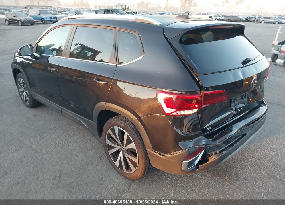 2022 VOLKSWAGEN TAOS 1.5T SE VIN: 3VVRX7B28NM084598