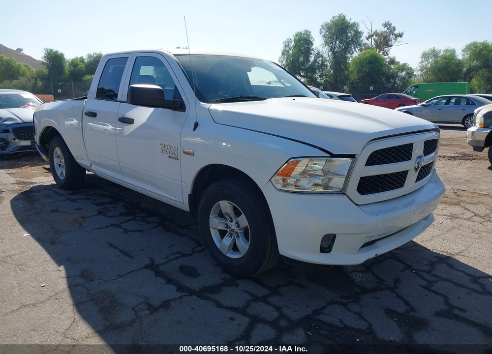 2019 RAM 1500 CLASSIC EXPRESS  4X2 6'4 BOX VIN: 1C6RR6FT5KS515088