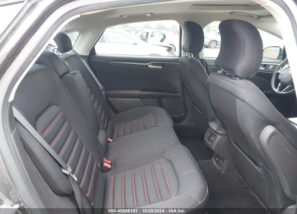 2015 FORD FUSION SE VIN: 3FA6P0H73FR234350