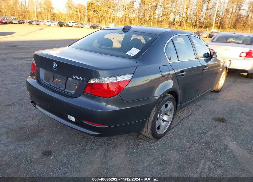 2008 BMW 528I VIN: WBANU53578CT00236