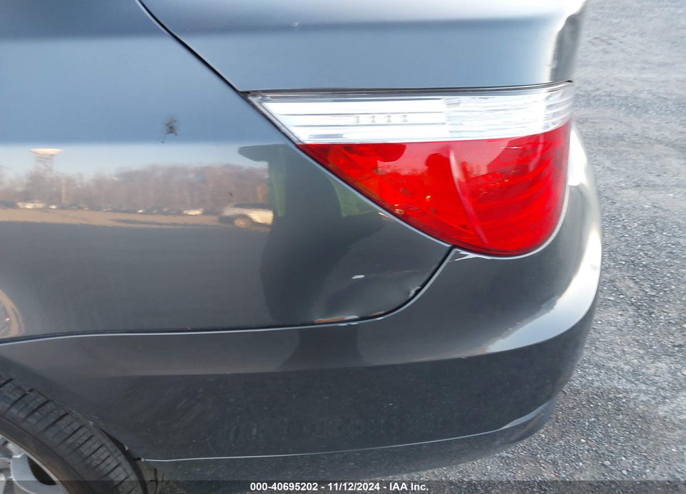 2008 BMW 528I VIN: WBANU53578CT00236