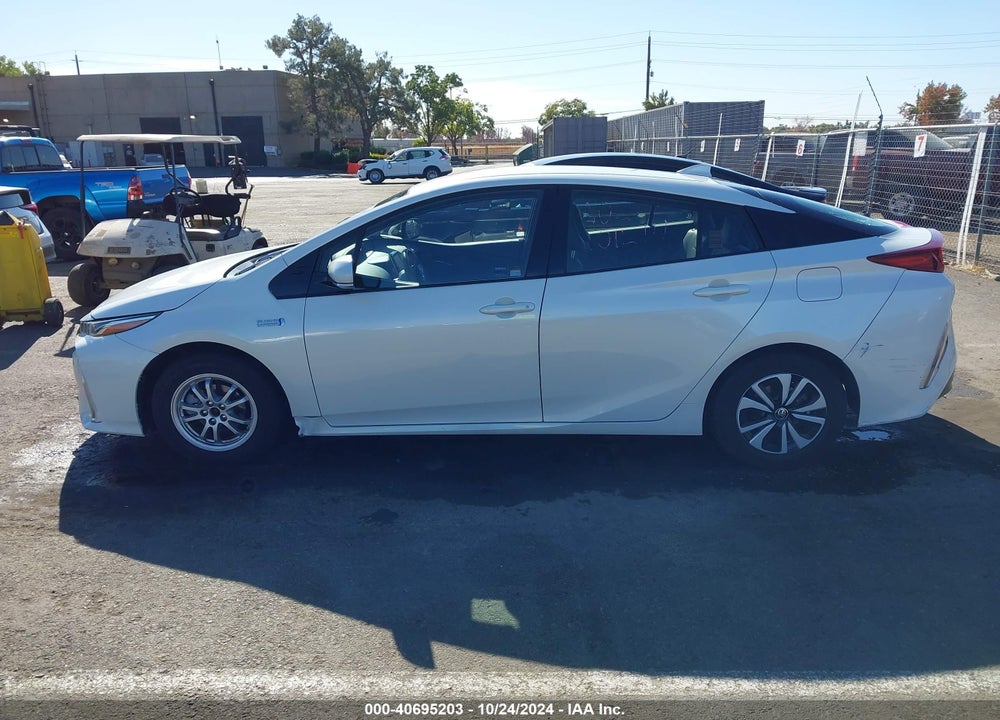 2018 TOYOTA PRIUS PRIME PREMIUM VIN: JTDKARFP1J3101675