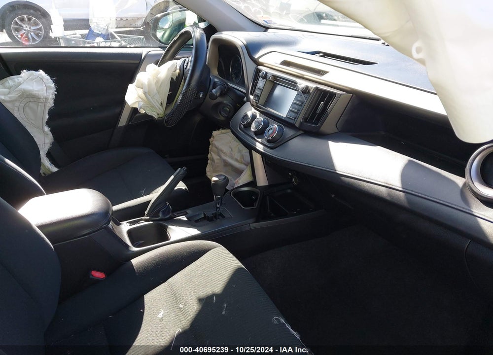 2017 TOYOTA RAV4 LE VIN: 2T3BFREV2HW551747