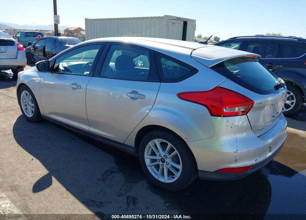 2017 FORD FOCUS SE VIN: 1FADP3K22HL231124