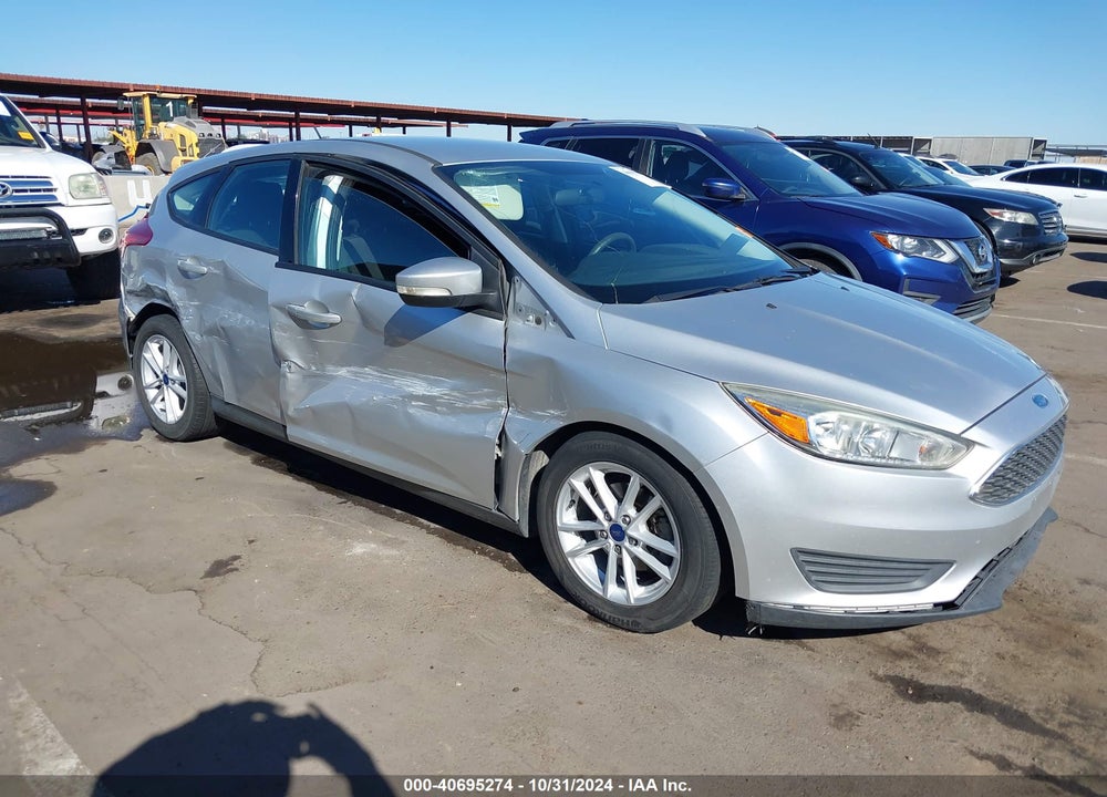 2017 FORD FOCUS SE VIN: 1FADP3K22HL231124