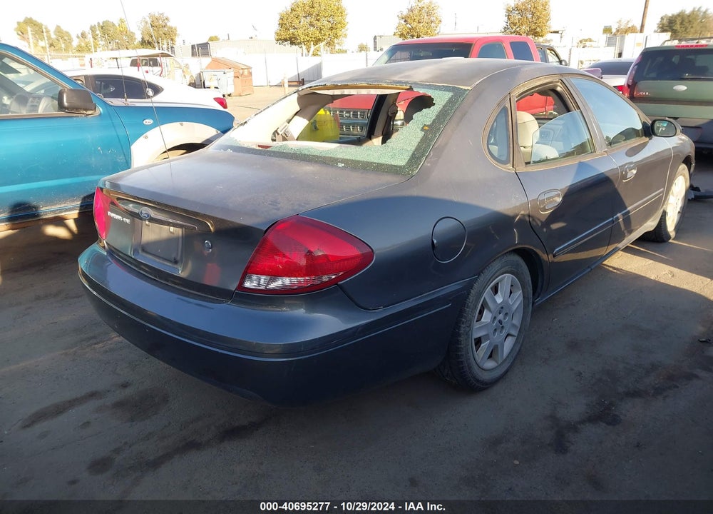 2005 FORD TAURUS SE VIN: 1FAFP53U25A186469