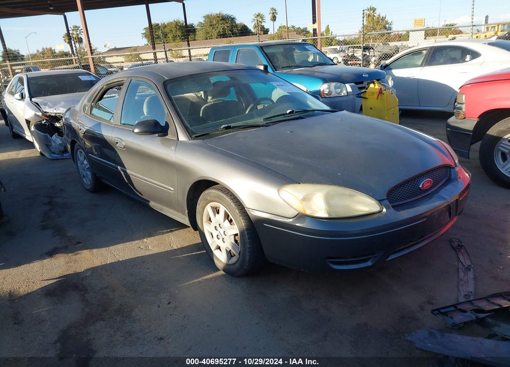 2005 FORD TAURUS SE VIN: 1FAFP53U25A186469