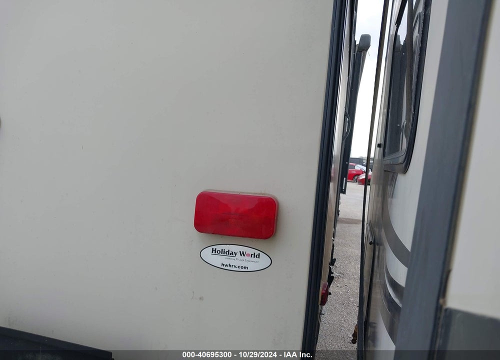 2015 KEYSTONE OTHER VIN: 4YDT31125F1531155