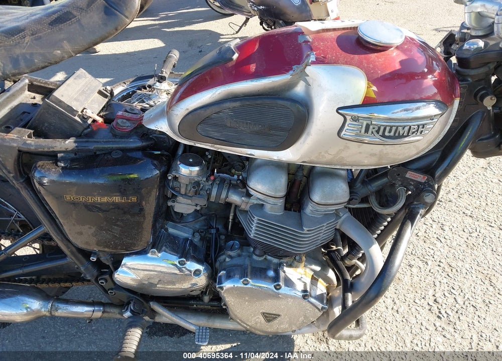 2001 TRIUMPH MOTORCYCLE BONNEVILLE VIN: SMT900HNX1J133465
