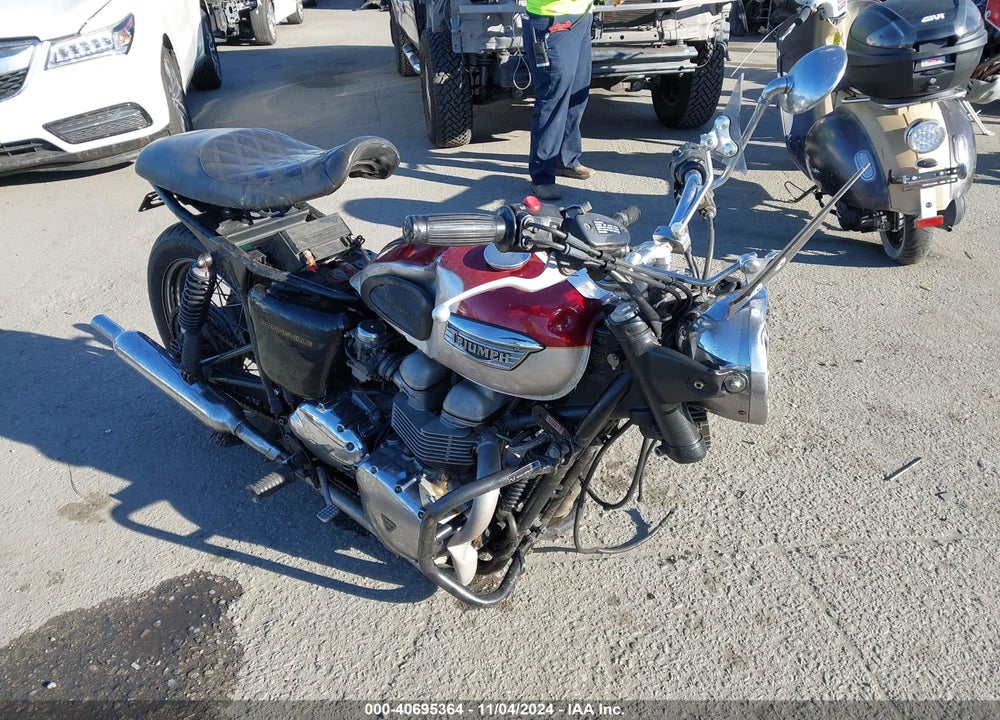 2001 TRIUMPH MOTORCYCLE BONNEVILLE VIN: SMT900HNX1J133465