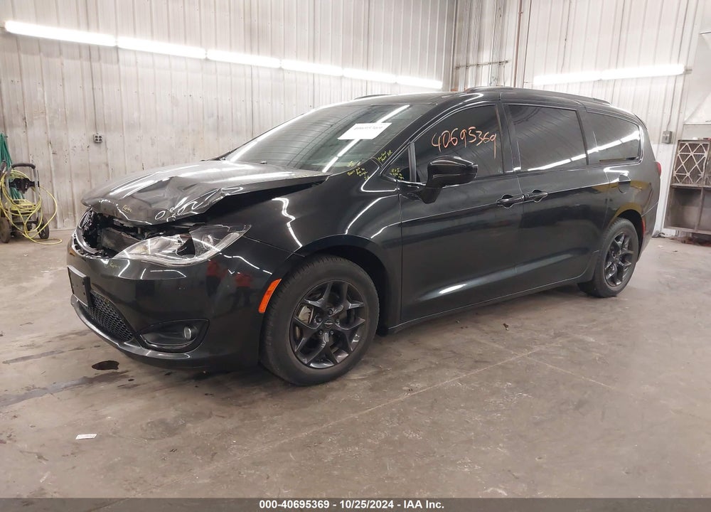 2018 CHRYSLER PACIFICA TOURING L PLUS VIN: 2C4RC1EG5JR157489