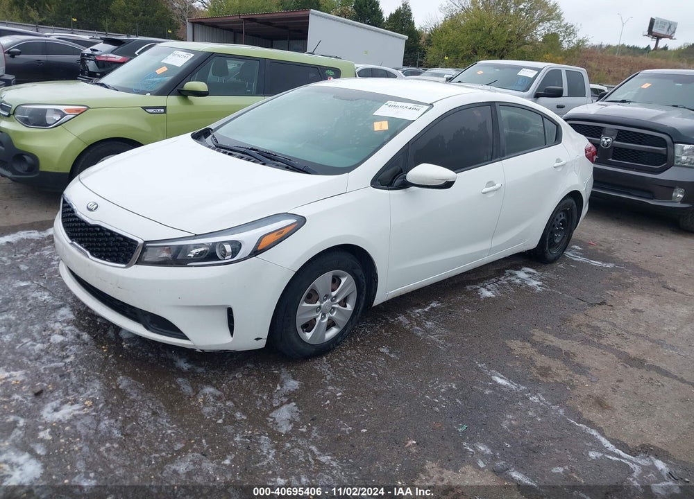 2018 KIA FORTE LX VIN: 3KPFK4A74JE218409