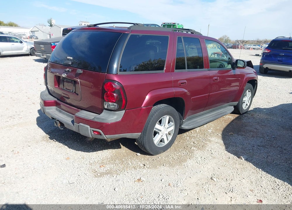 2005 CHEVROLET TRAILBLAZER LT VIN: 1GNDT13S652174332
