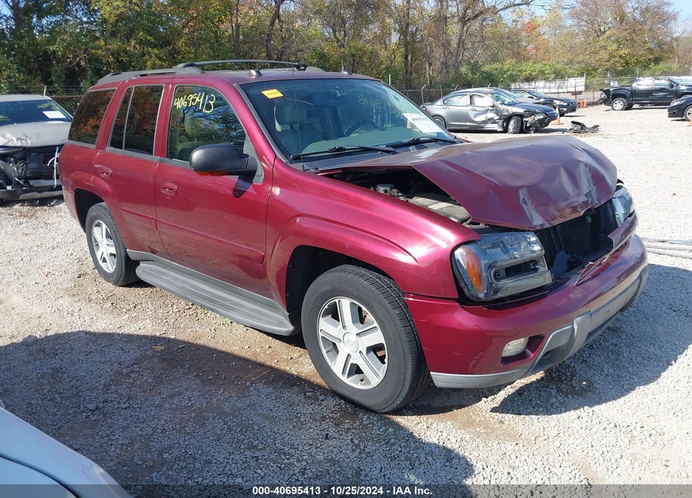 2005 CHEVROLET TRAILBLAZER LT VIN: 1GNDT13S652174332