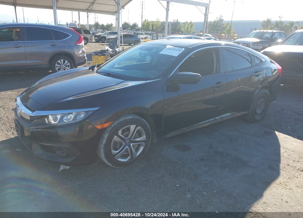 2018 HONDA CIVIC LX VIN: 2HGFC2F6XJH547882