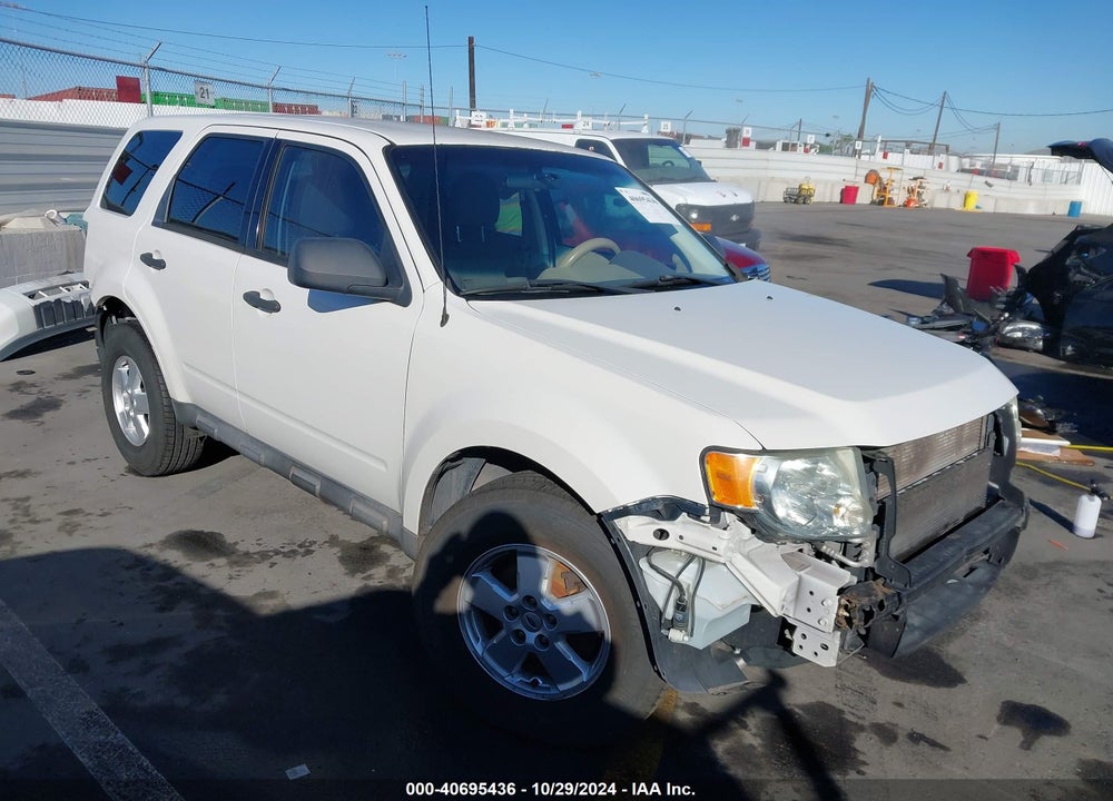 2011 FORD ESCAPE XLS VIN: 1FMCU0C72BKC41667