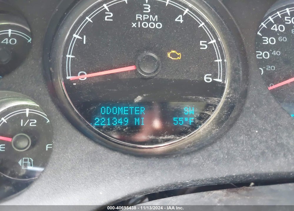 2010 CHEVROLET TAHOE LT VIN: 1GNUKBE0XAR223067