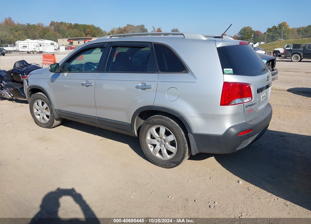 2013 KIA SORENTO LX VIN: 5XYKTCA6XDG421938