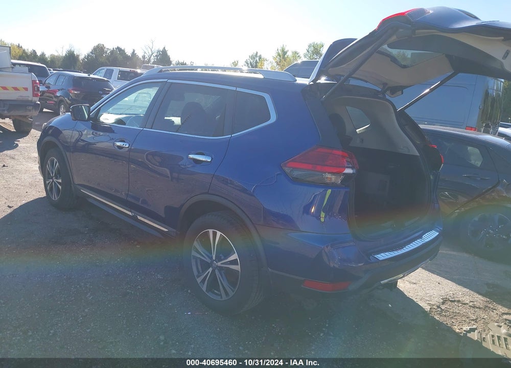 2017 NISSAN ROGUE SL VIN: 5N1AT2MV6HC834910