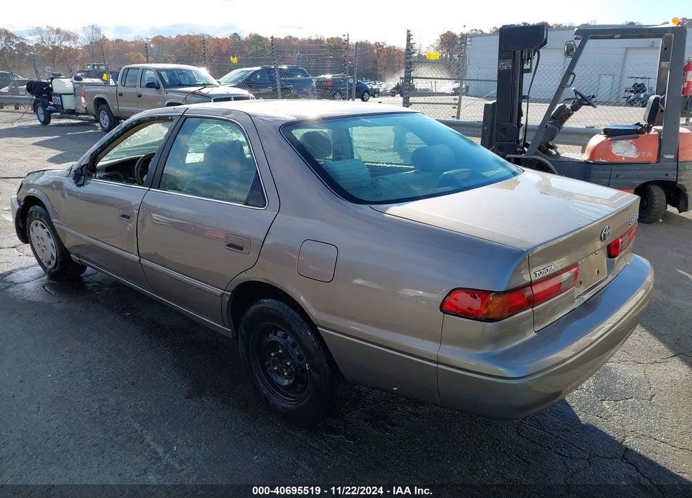 1999 TOYOTA CAMRY LE VIN: 4T1BG22K3XU904941