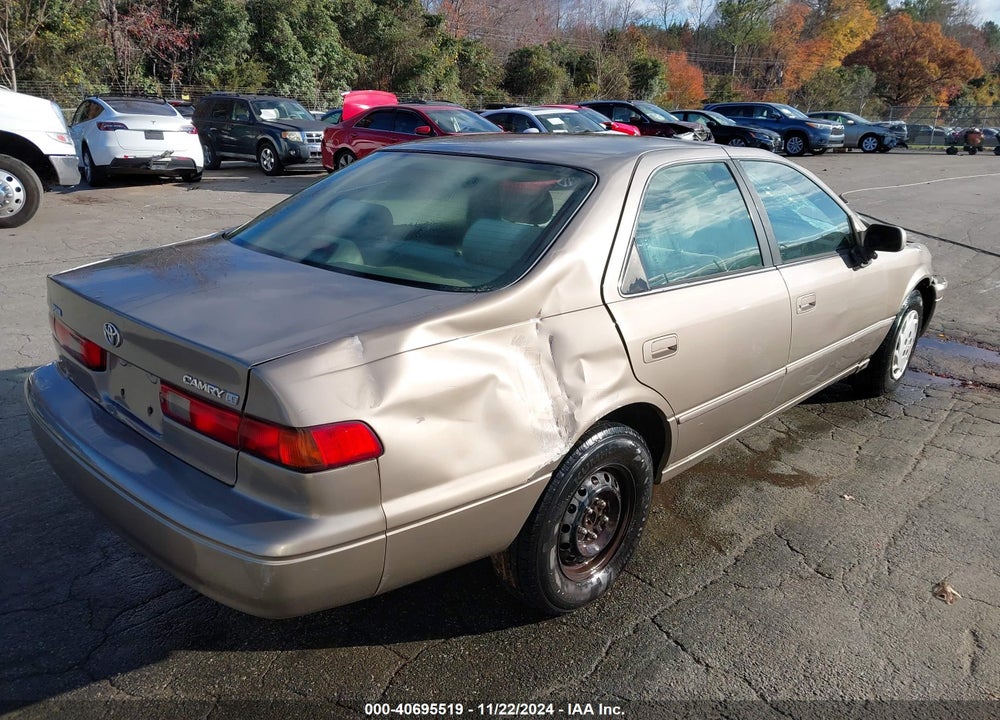 1999 TOYOTA CAMRY LE VIN: 4T1BG22K3XU904941