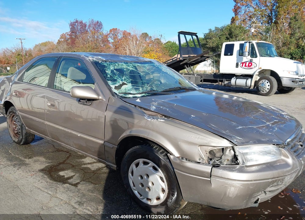 1999 TOYOTA CAMRY LE VIN: 4T1BG22K3XU904941