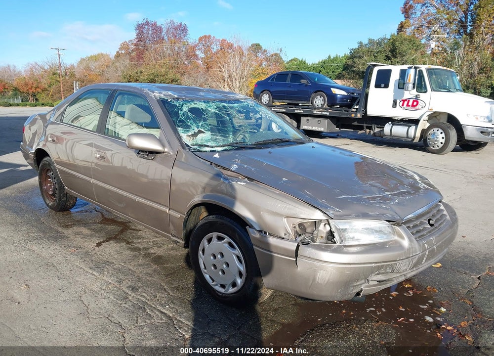 1999 TOYOTA CAMRY LE VIN: 4T1BG22K3XU904941