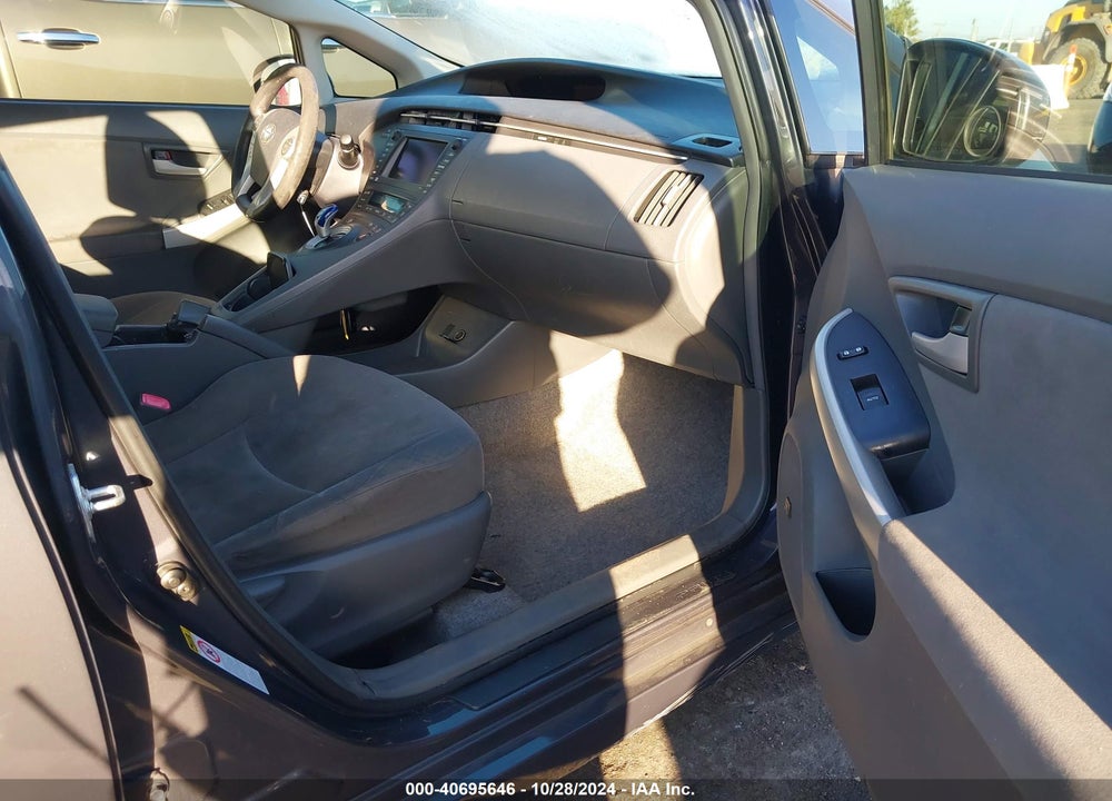 2010 TOYOTA PRIUS III VIN: JTDKN3DU3A5220679