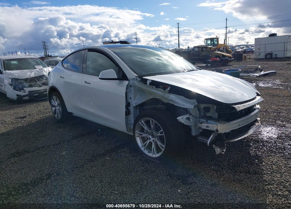 2023 TESLA MODEL Y AWD/LONG RANGE DUAL MOTOR ALL-WHEEL DRIVE VIN: 7SAYGDEE9PF908388