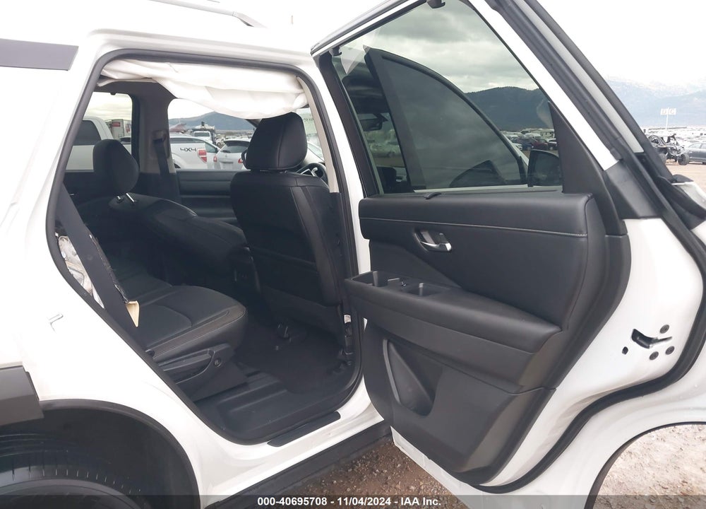 2023 NISSAN PATHFINDER SL 4WD VIN: 5N1DR3CC1PC204972