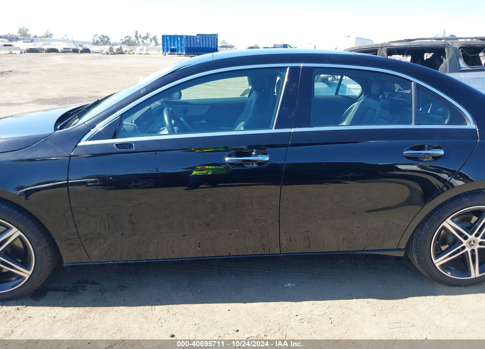 2019 MERCEDES-BENZ A 220 VIN: WDD3G4EB1KW022153