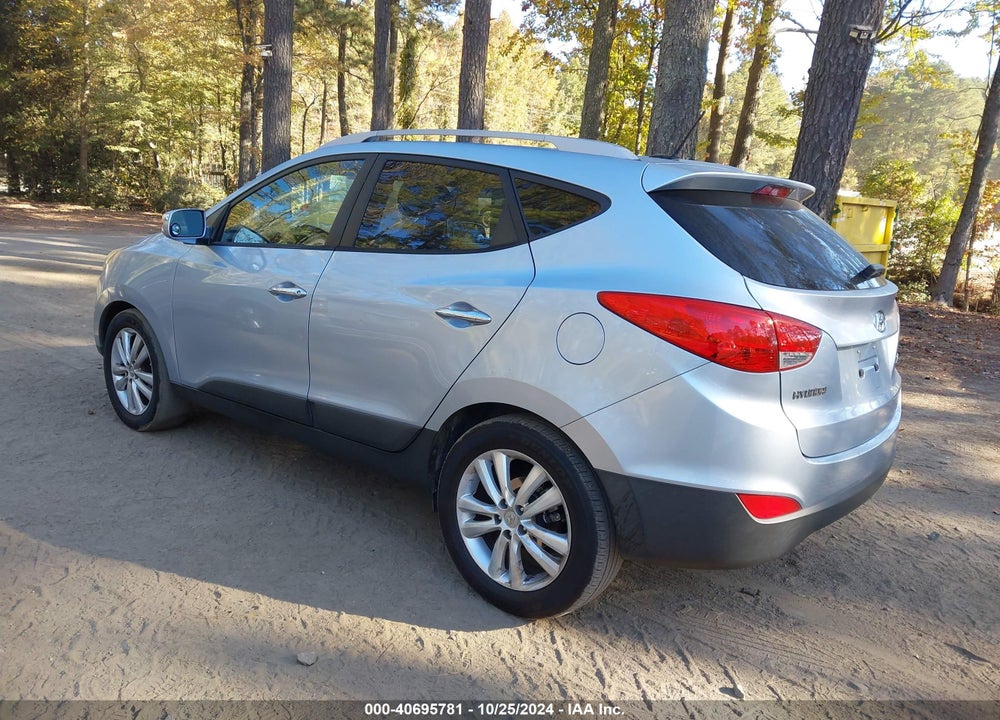 2011 HYUNDAI TUCSON LIMITED VIN: KM8JU3AC1BU179899