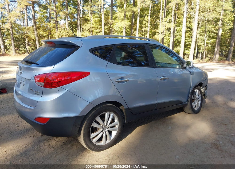 2011 HYUNDAI TUCSON LIMITED VIN: KM8JU3AC1BU179899
