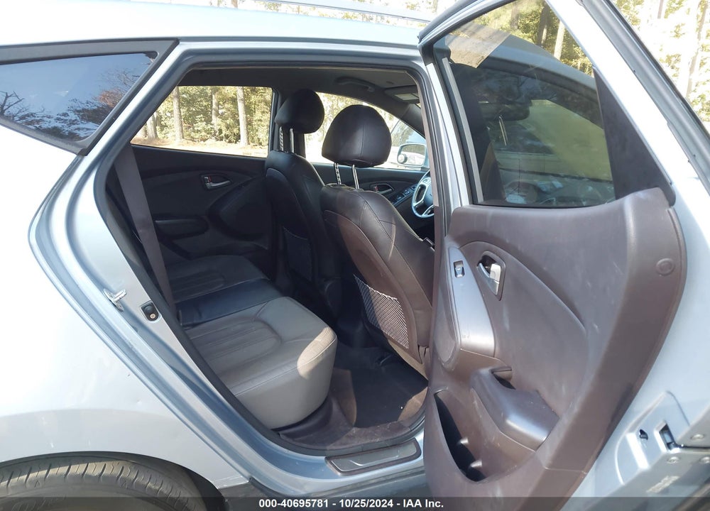 2011 HYUNDAI TUCSON LIMITED VIN: KM8JU3AC1BU179899