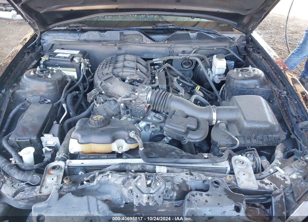 2013 FORD MUSTANG V6 VIN: 1ZVBP8AM1D5219477
