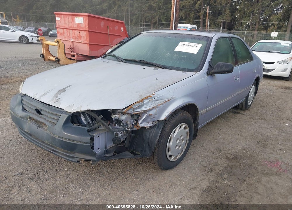 1998 TOYOTA CAMRY LE VIN: JT2BG22K2W0184938