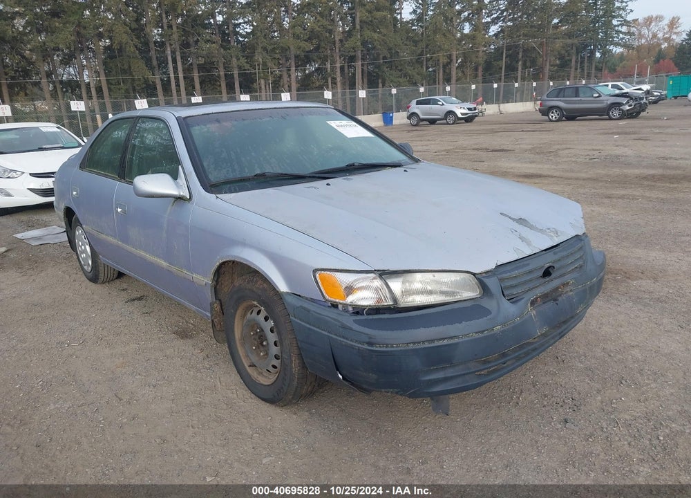 1998 TOYOTA CAMRY LE VIN: JT2BG22K2W0184938