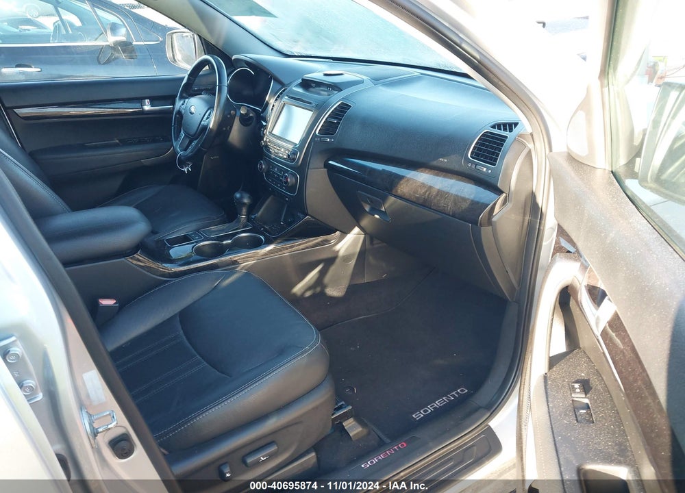 2014 KIA SORENTO EX V6 VIN: 5XYKUDA76EG490994