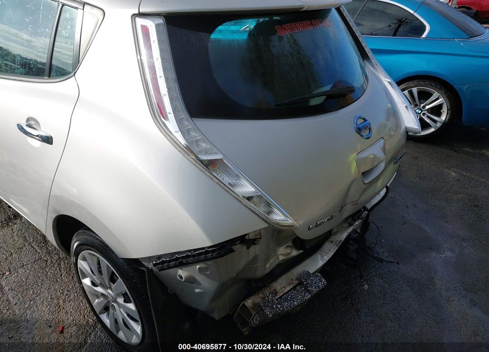 2015 NISSAN LEAF S VIN: 1N4AZ0CP7FC327995