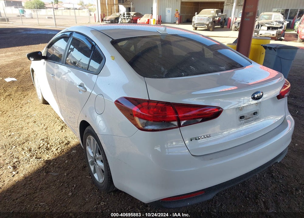 2017 KIA FORTE LX VIN: 3KPFL4A79HE060608