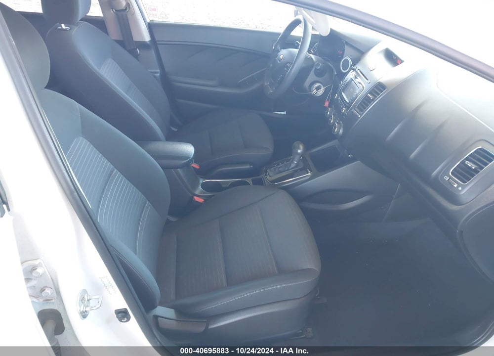 2017 KIA FORTE LX VIN: 3KPFL4A79HE060608