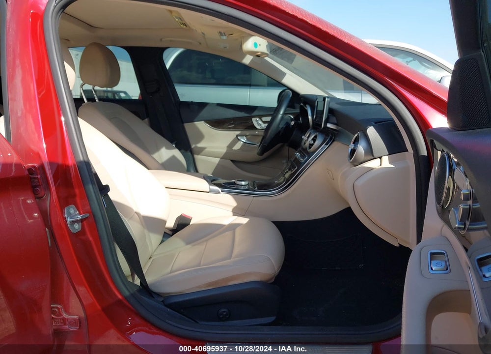 2018 MERCEDES-BENZ C 300 VIN: 55SWF4JB7JU275219
