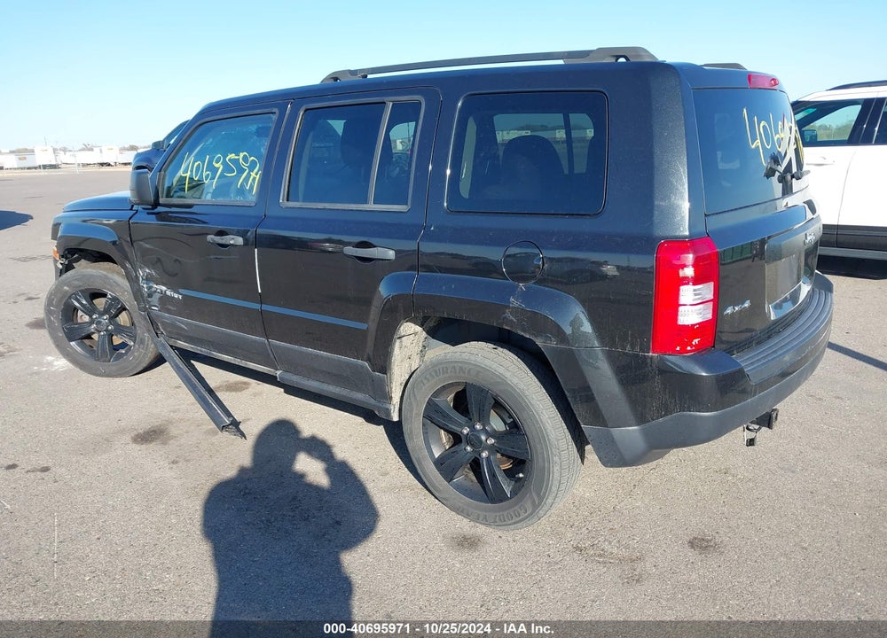 2011 JEEP PATRIOT SPORT VIN: 1J4NF1GB2BD100320