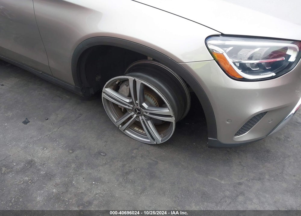 2020 MERCEDES-BENZ GLC 300 VIN: W1N0G8DB8LF814722