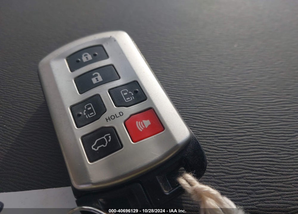 2014 TOYOTA SIENNA XLE LIMITED VIN: 5TDYK3DC9ES525551