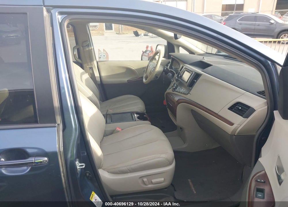 2014 TOYOTA SIENNA XLE LIMITED VIN: 5TDYK3DC9ES525551