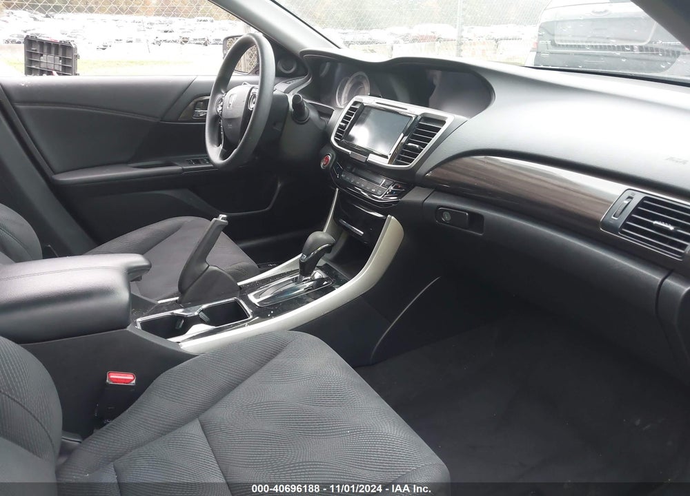 2017 HONDA ACCORD EX VIN: 1HGCR2F7XHA173471